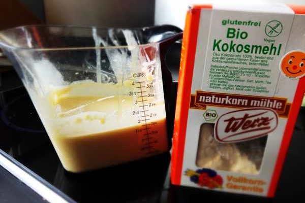 Kokosmehl und Teig