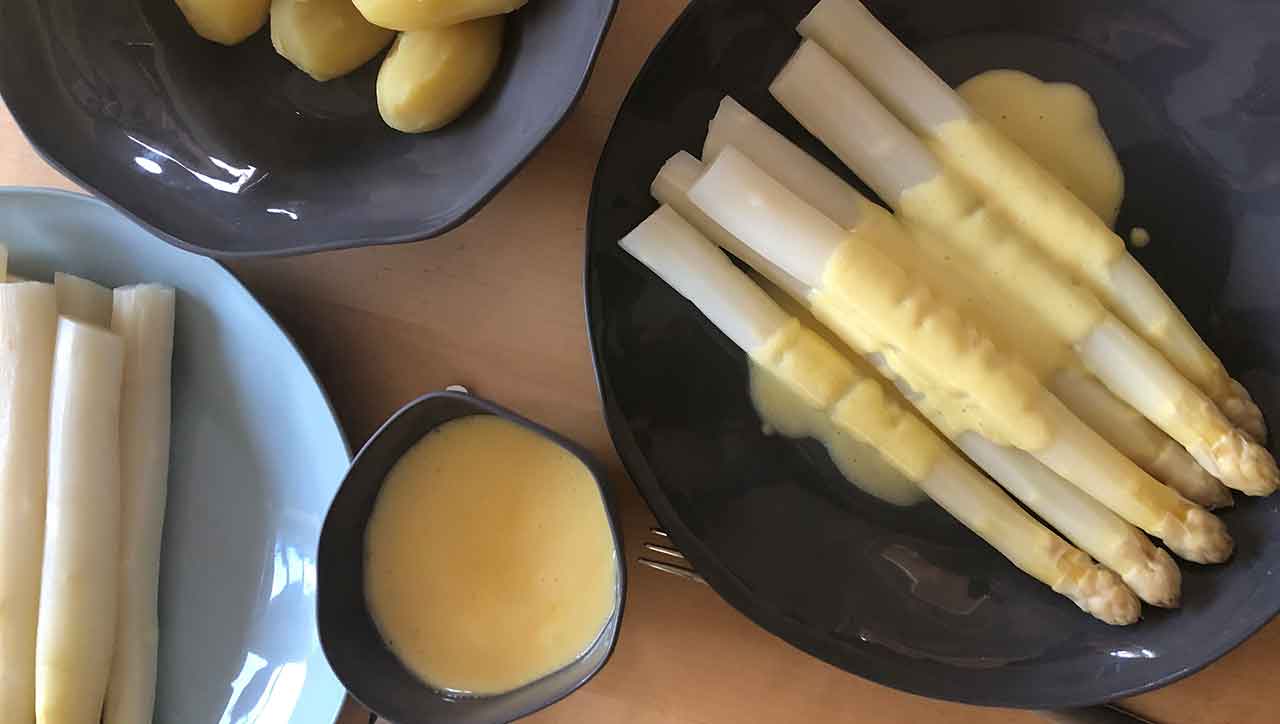 Spargel mit super simpler Sauce Hollandaise – Paleo360.de