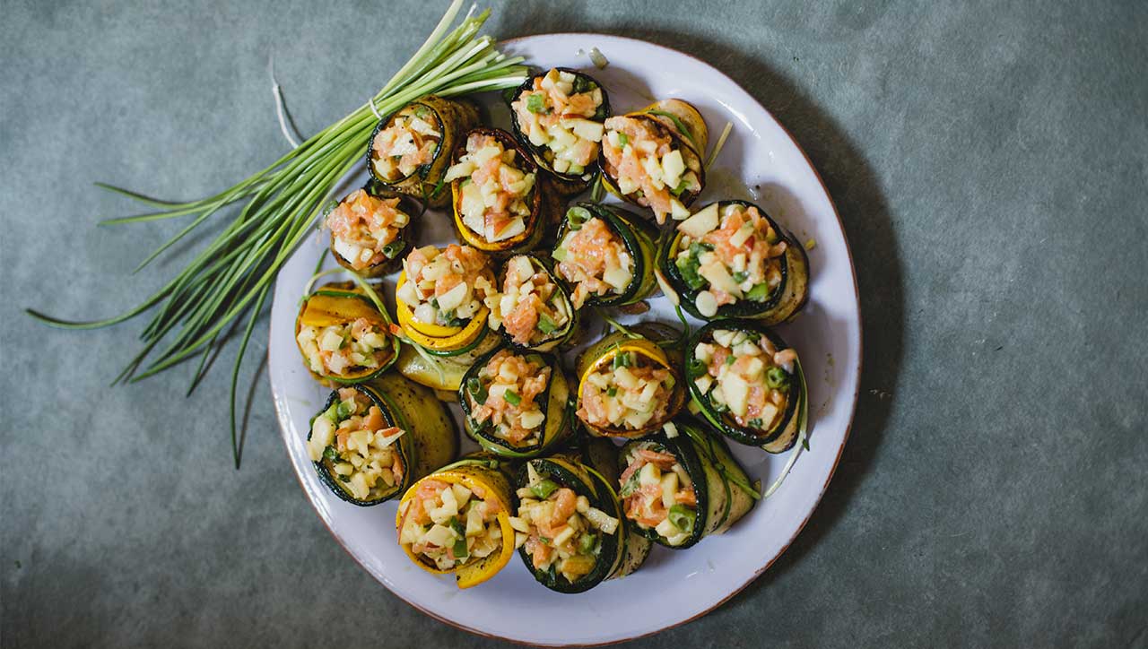 Lachs-Zucchini-Röllchen