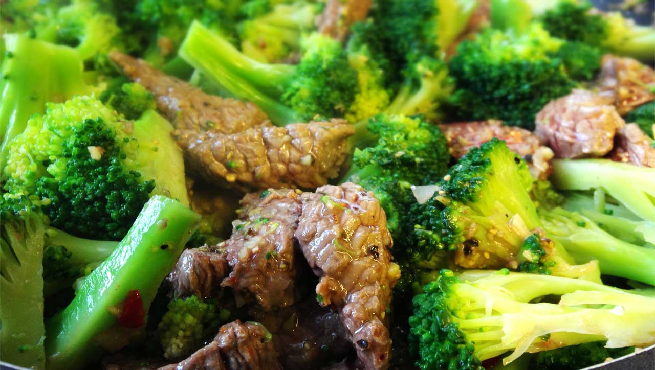 Asiatische Rindfleisch-Brokkoli-Pfanne