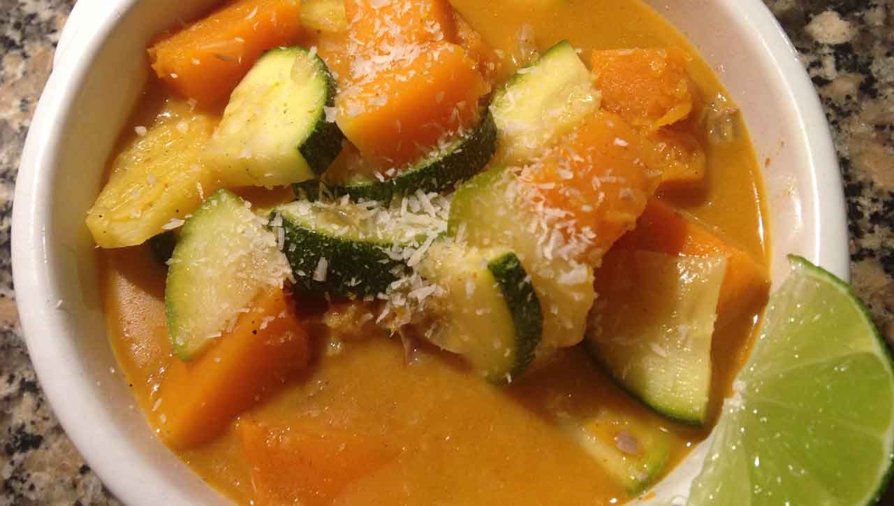 Vegetarisches Kuerbiscurry