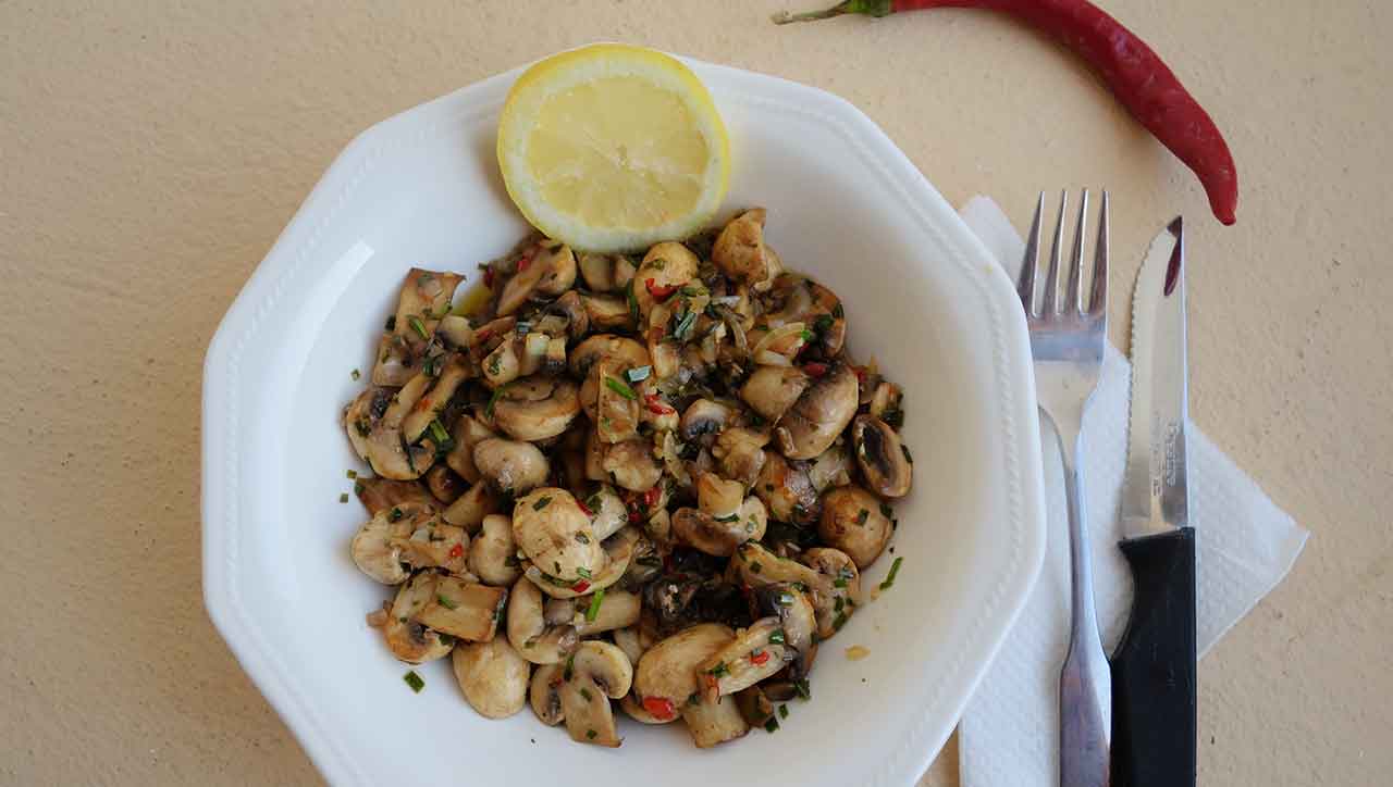 Scharfer Champignon Salat