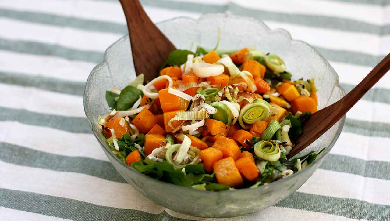 Wintersalat mit geröstetem Gemüse