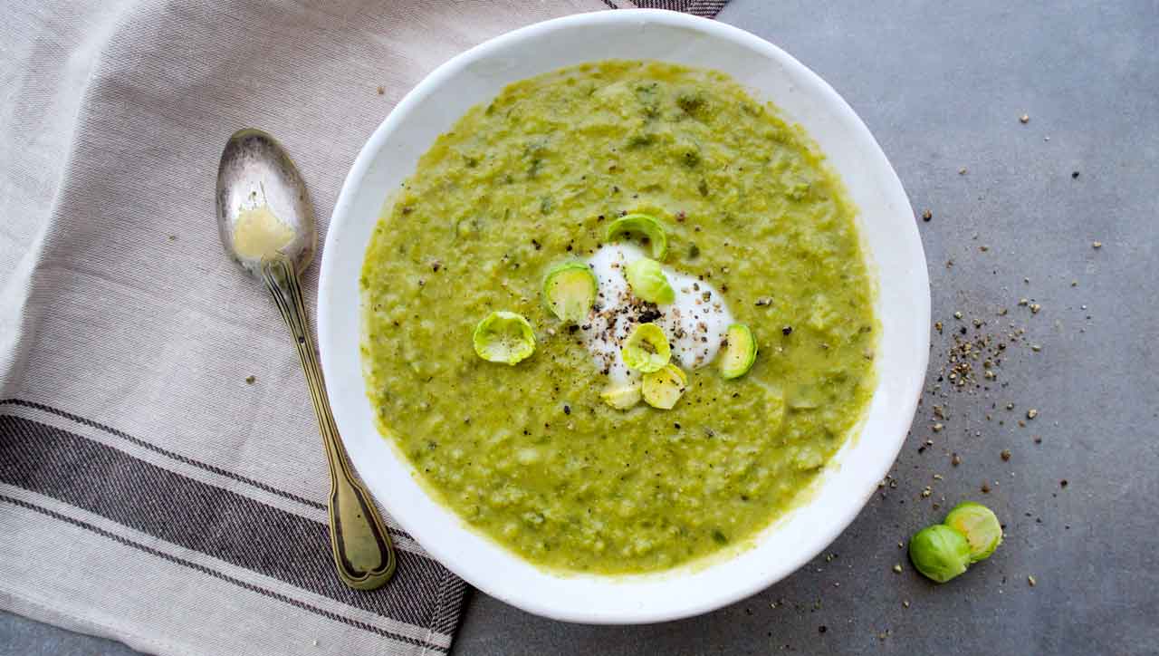 Nährstoffe satt: Probier unsere leckere Rosenkohlsuppe